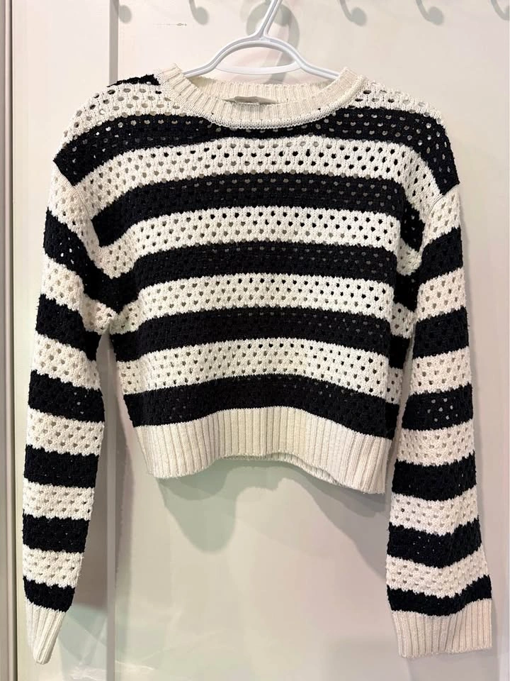 H&M Striped Open-Knit Cropped Sweater Size 16/18