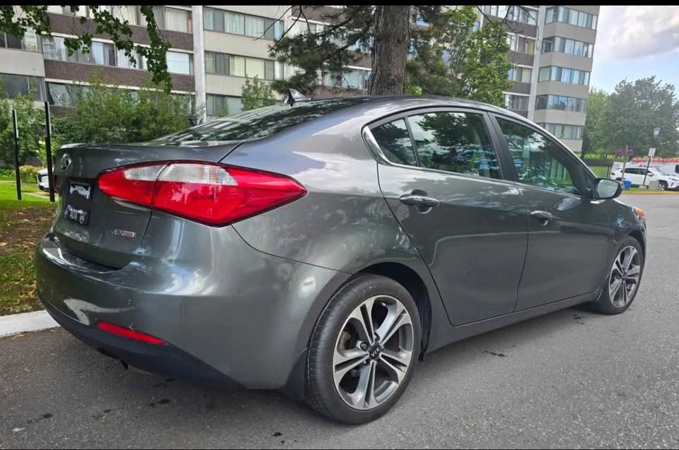 2015 Kia Forte - photo 2