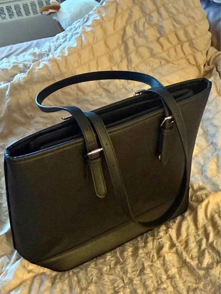Amazon Tote Bag