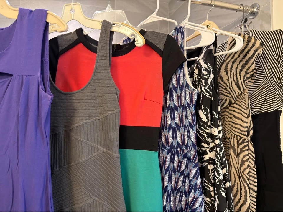 Women’s Dresses - photo 2