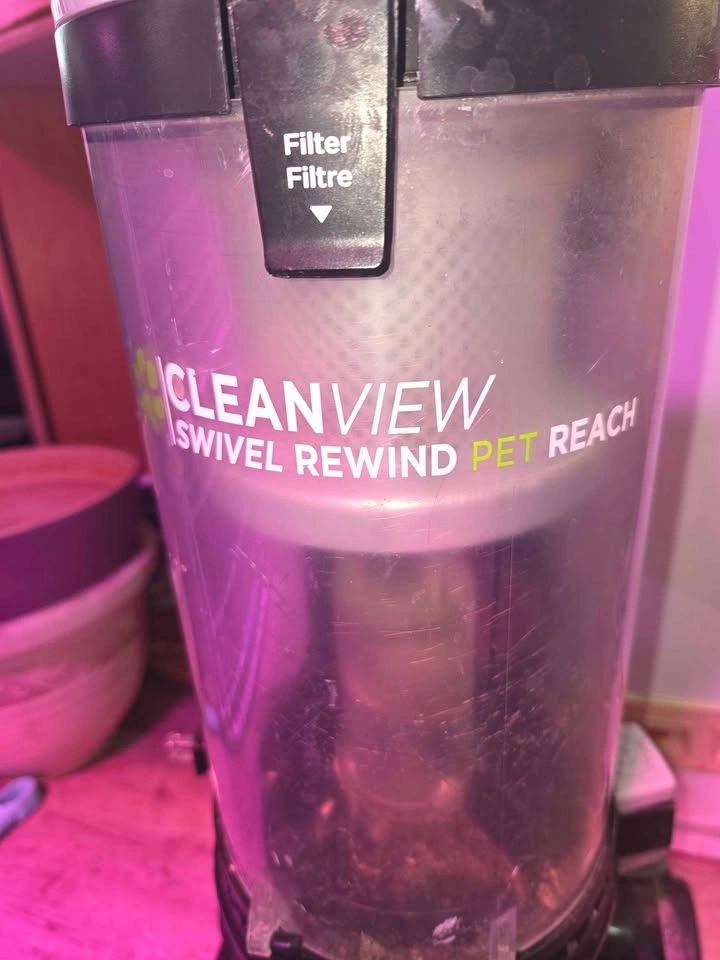 Bissell CleanView Swivel Rewind Pet Reach Vacuum - photo 2