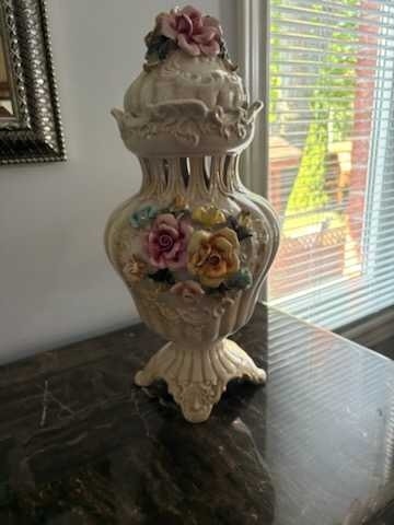 Vintage Capodimonte Style Ceramic Floral Vase and Lidded Urn Set - photo 3