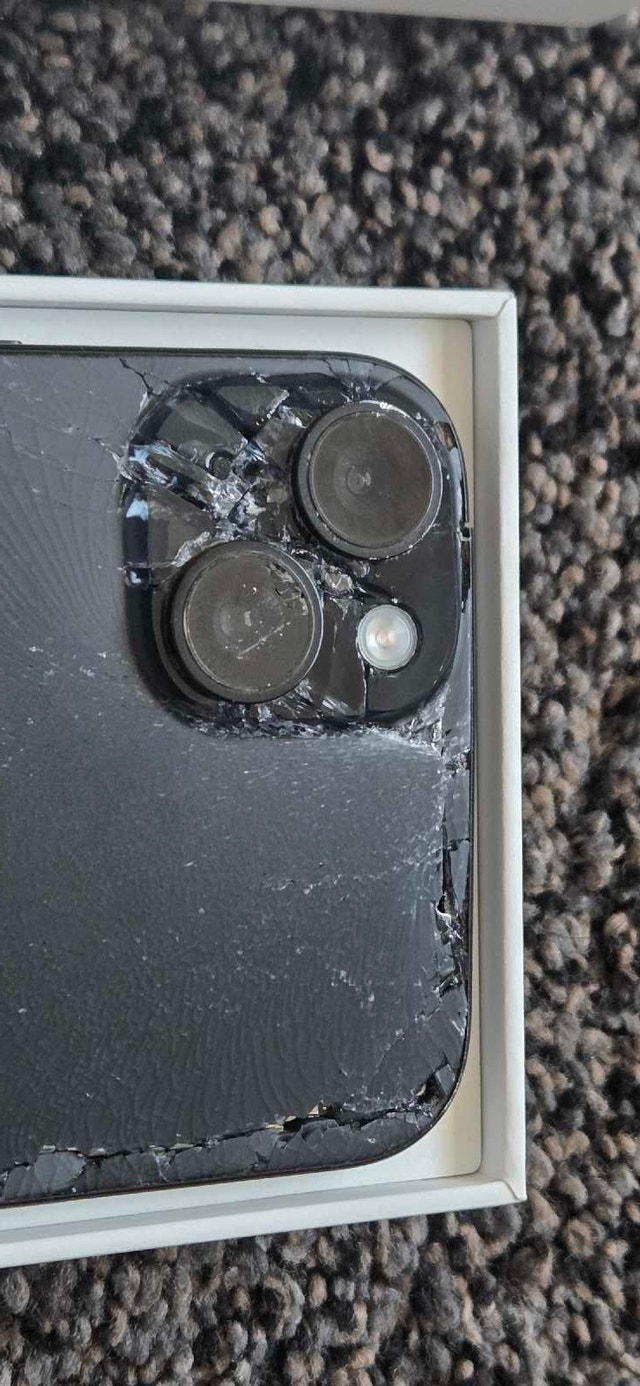 iPhone 15 Plus 128GB - For Parts - photo 3