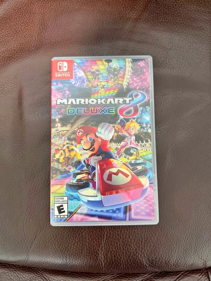 Mario Kart 8 Deluxe (Willing to trade for Switch games)