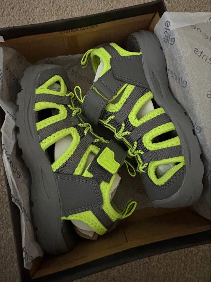 BNIB Elements Sandal Size 9 - photo 2