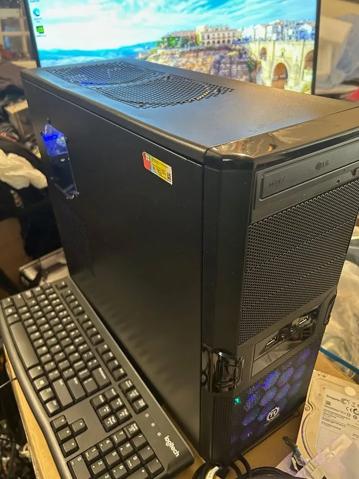 Gaming PC, i7-6700, 32GB RAM, 480GB SSD, GTX 1070 8GB GDDR5 image indicator(2)
