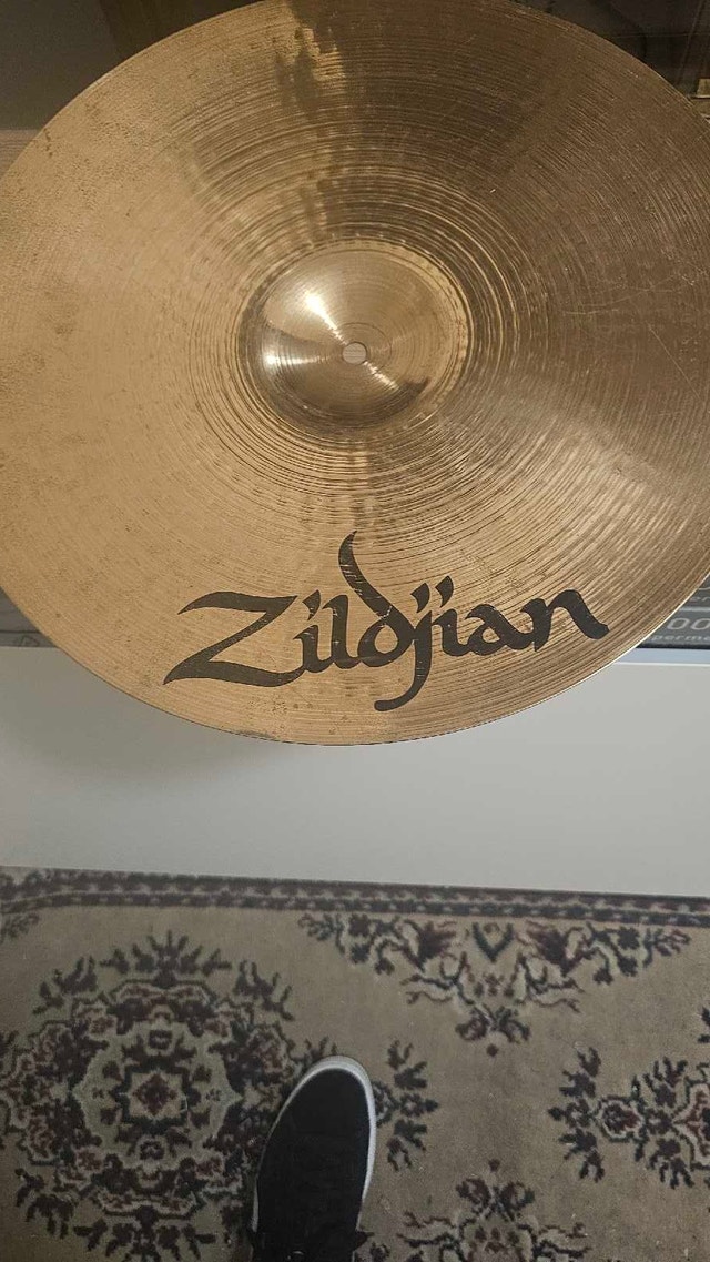 Zildjian Scimitar Bronze 16-inch Crash Cymbal - photo 2