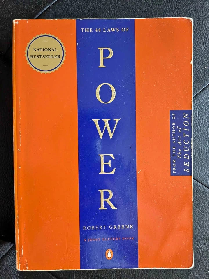 48 Laws of Power - Robert Greene