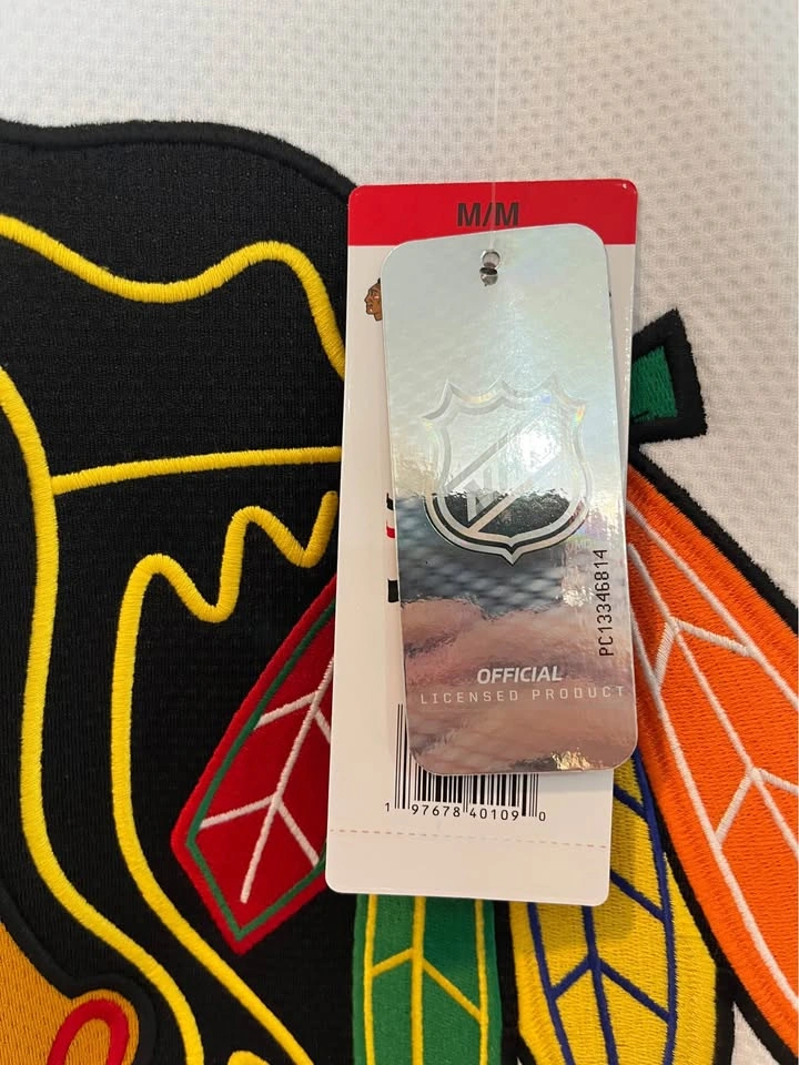 Chicago Blackhawks Jersey (NWT) - photo 3