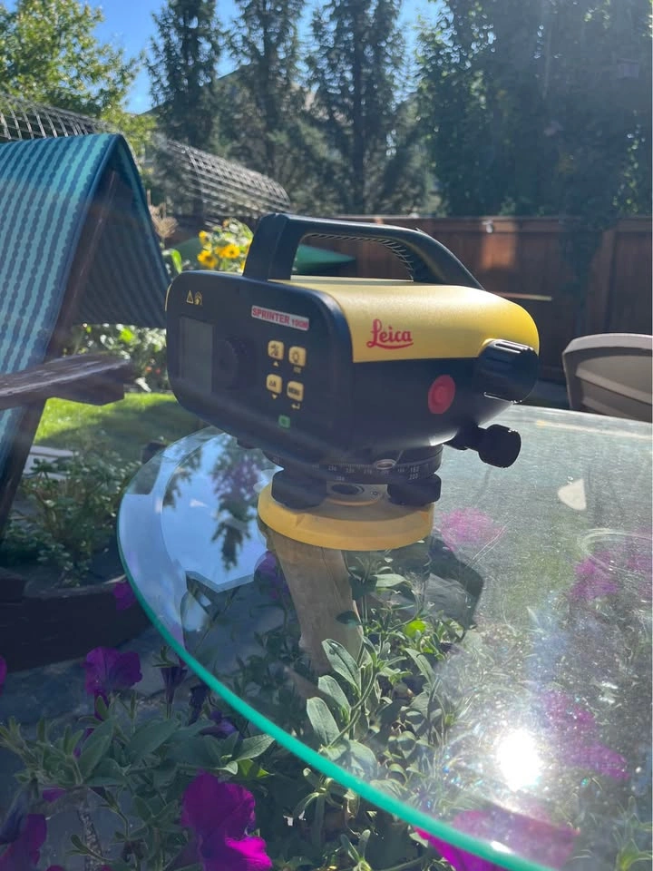 Leica Sprinter 100M Digital Auto Level – With Case + Manuals - photo 5