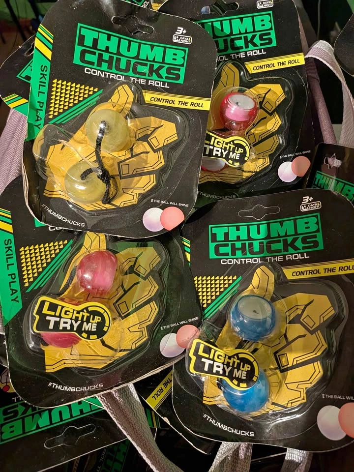 Thumb chucks