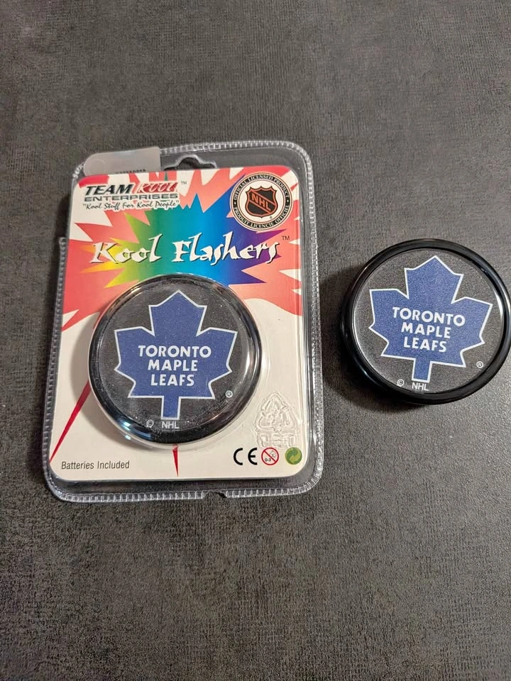TML light up pin