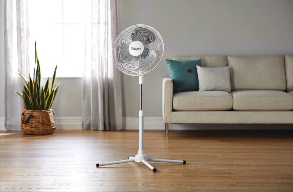 Living 16-in Tilt-head Oscillating Pedestal Stand Fan - photo 4