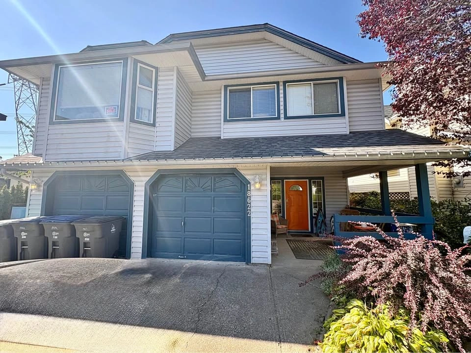 5 Beds 3 Baths - House
