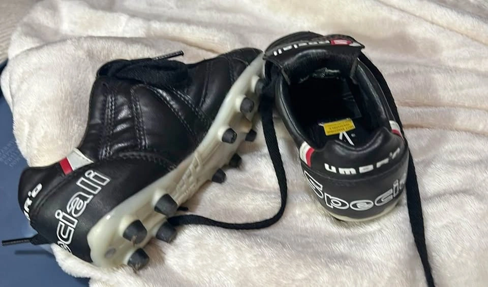 Umbro Speciali Soccer Cleats size 11