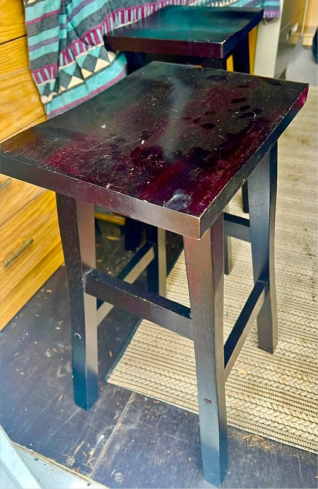 2 wooden bar stools