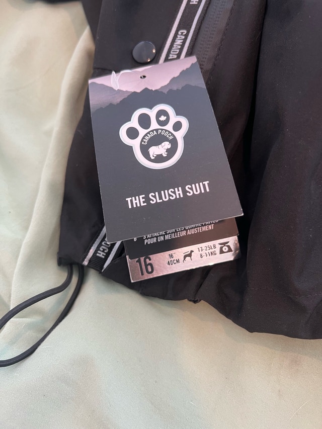 Canada Pooch The Slush Suit Size 16