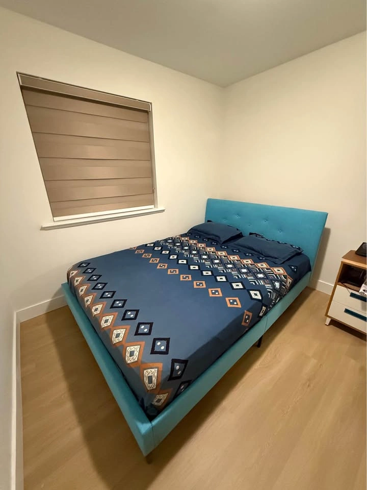 Turquoise Upholstered Queen Platform Bed Frame with Headboard - photo 2
