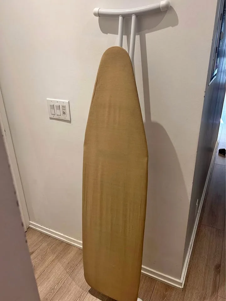 Ironing Board in like new condition thumbnail