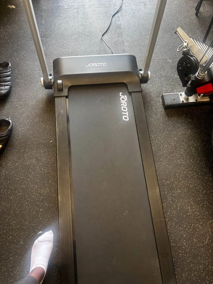 Foldable treadmill - photo 2