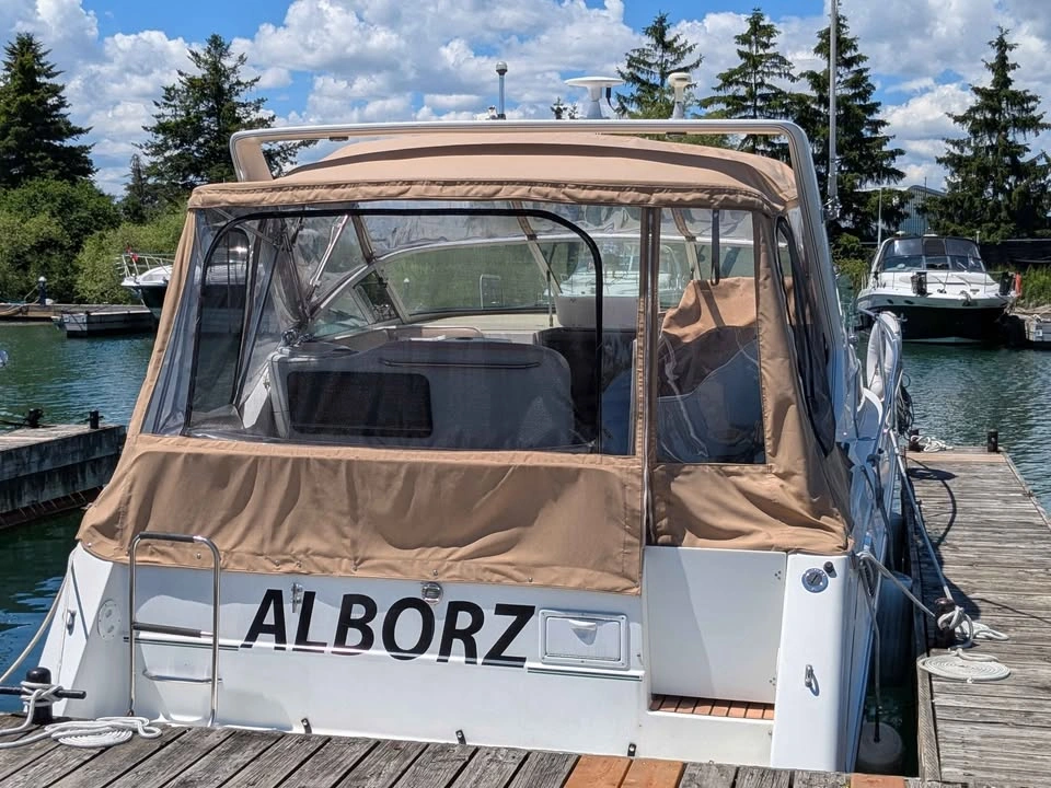 1993 Thundercraft 280 Express Cruiser - photo 2