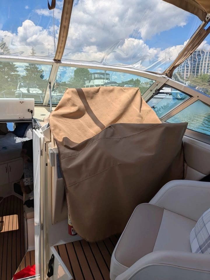 1993 Thundercraft 280 Express Cruiser - photo 3