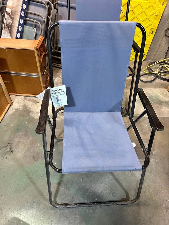 6 folding picnic chairs