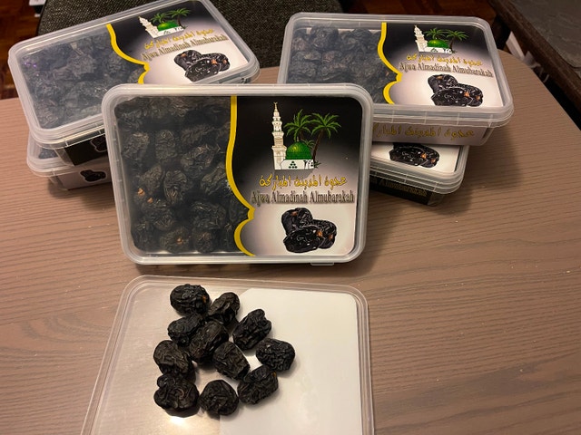 Medina Ajwa dates, authentic Moroccan style thobe and miswak