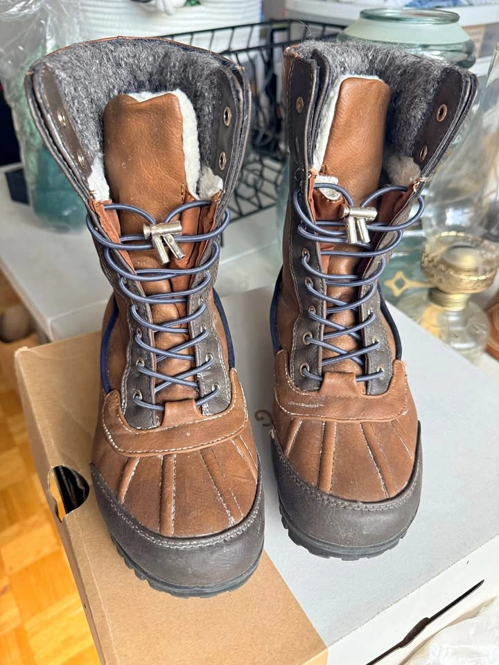 Winter Boots — Women’s Size US 8 (Call It Spring)