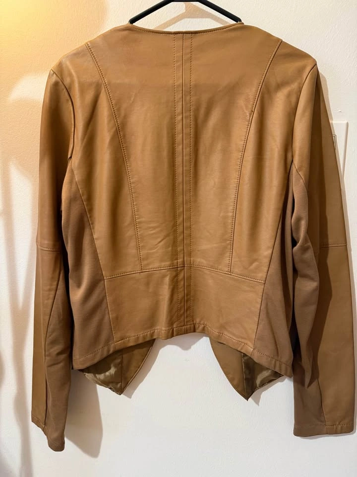Leather jacket for sale - photo 2