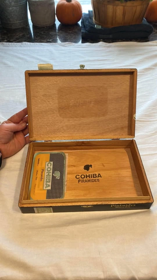 Wooden Cigar Box - photo 5