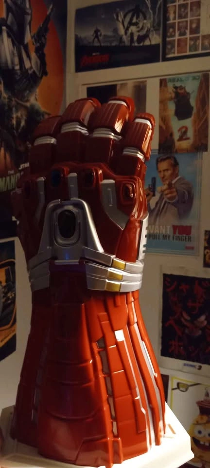 Endgame Encore Ironman Infinity popcorn bucket - photo 5