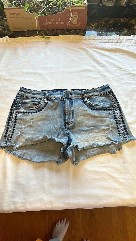 Design Lab Distressed Denim Jean Shorts
