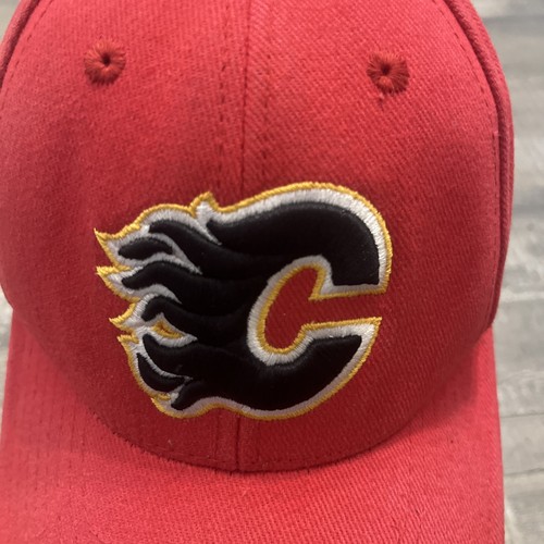 Calgary Flames NHL Red And Black Adjustable Cap Old Time Hockey