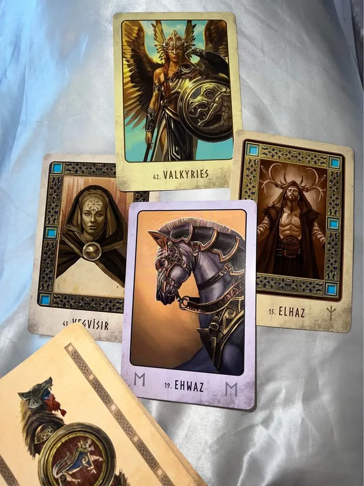 Viking Oracle: Wisdom of the Ancient Norse 45 Cards image indicator(2)
