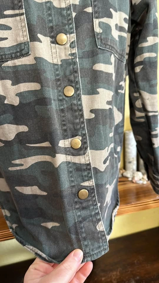 Forever 21 Camo Jean Jacket - photo 2