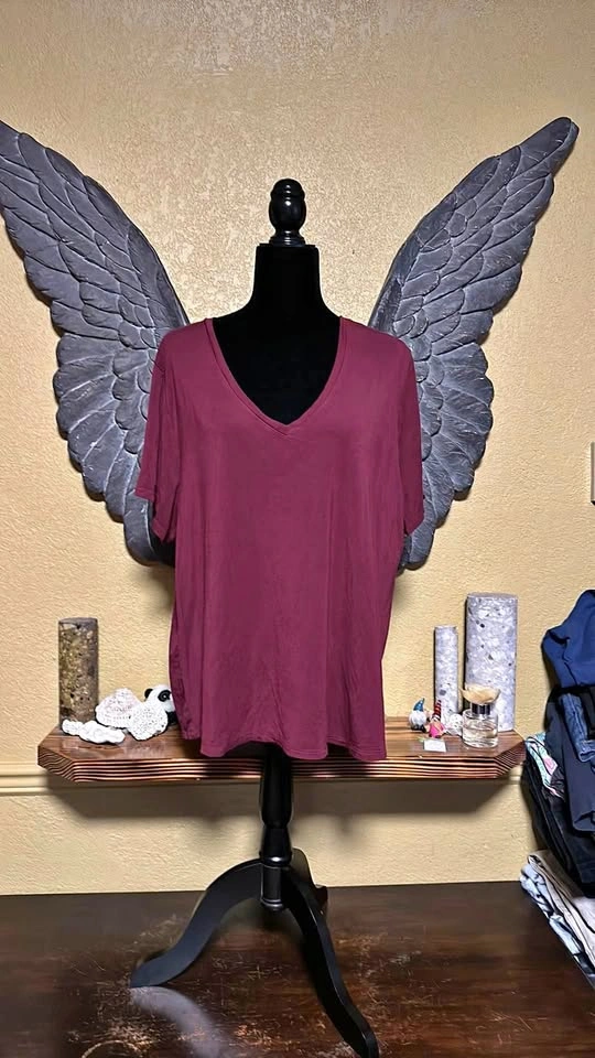 Old Navy V-neck Tee Shirt