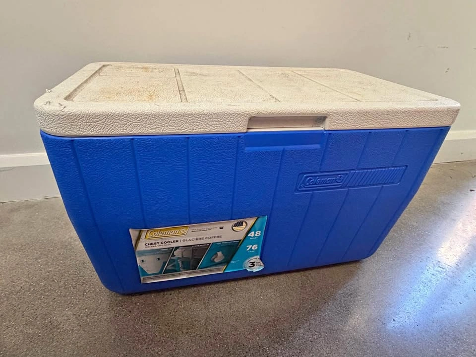 Coleman 48 Quart Chest Cooler