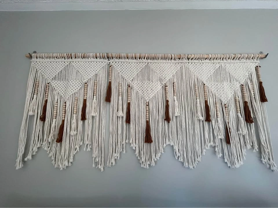 Boho-style macrame wall hanging - photo 2