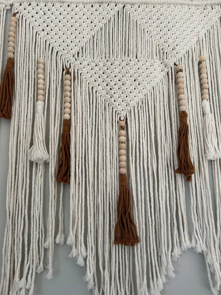 Boho-style macrame wall hanging - photo 3