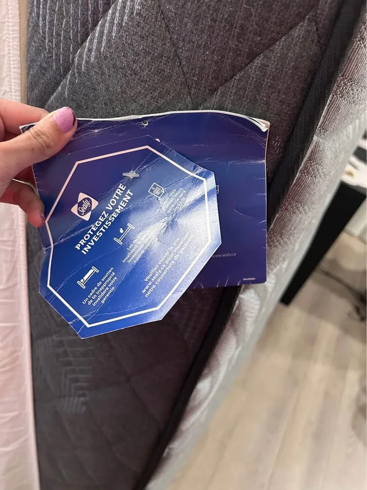 Sealy Posturepedic® Mattress- Double image indicator(4)