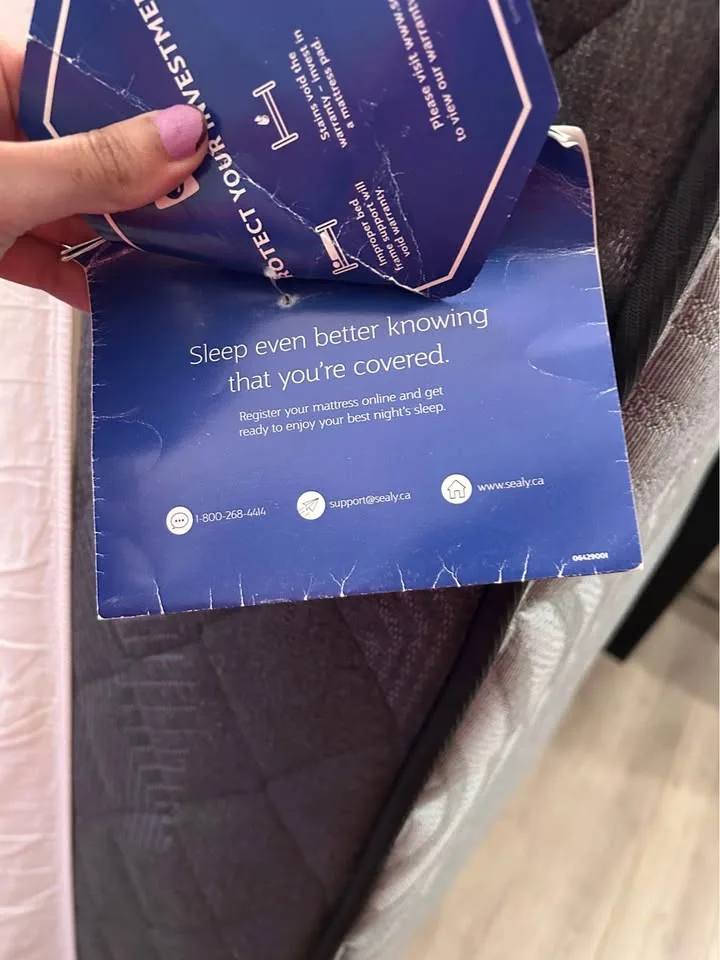 Sealy Posturepedic® Mattress- Double image indicator(5)