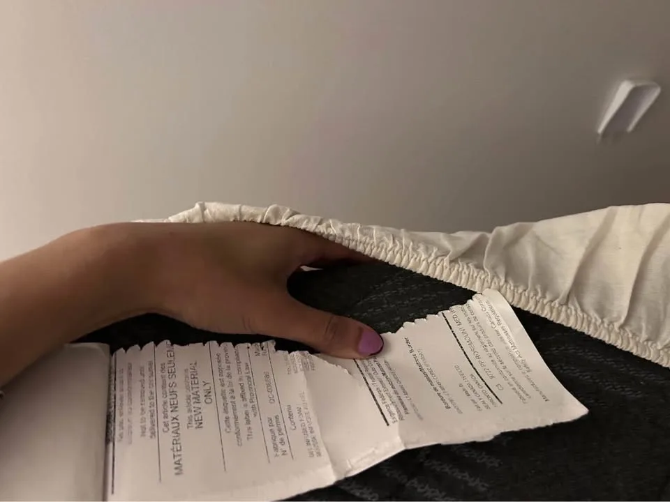 Sealy Posturepedic® Mattress- Double image indicator(7)