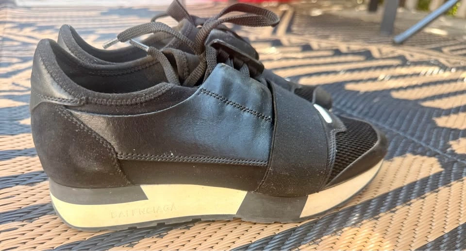 AUTHENTIC BALENCIAGA RACE RUNNER DESIGNER SNEAKERS 🔥 UNISEX - photo 3