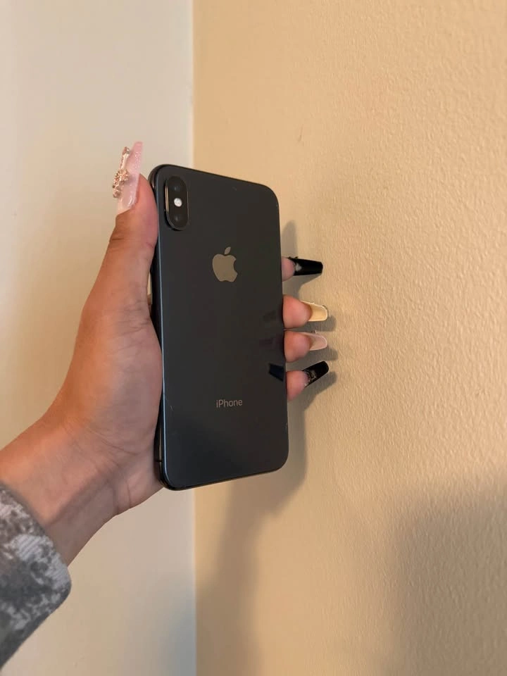 Iphone X 64GB - photo 2