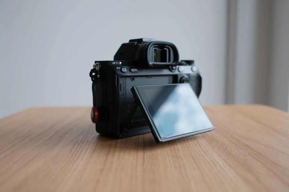 Sony A7R III + FE 35mm f1.8 lens - photo 3