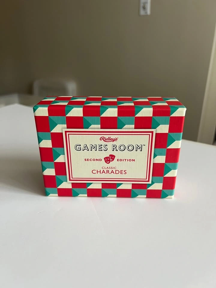 Classic Charades board game - photo 2