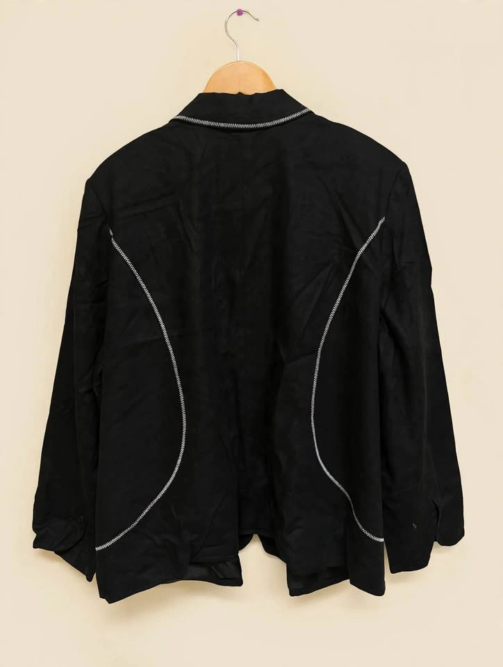 Penningtons Black Blazer – White Contrast Stitching – Size XL - photo 3