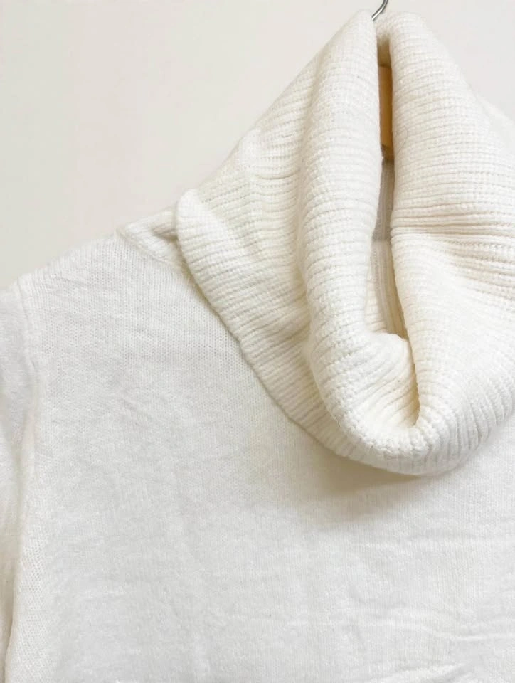 White Knit Turtleneck Sweater - Size M - photo 2