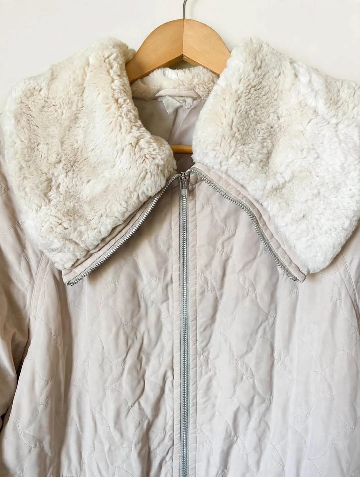 Beige Quilted Coat with Faux Fur Collar - Oversized Size L - photo 2